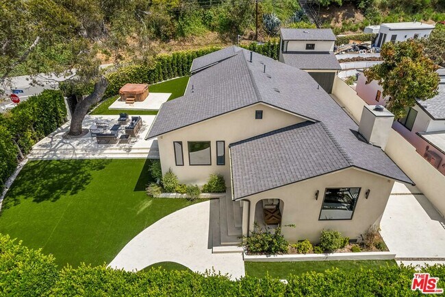 Building Photo - 266 Mabery Rd