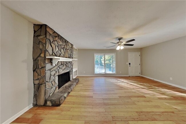 Building Photo - 392 Trotters Ridge