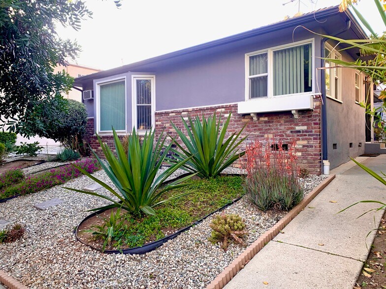 Landscaping - 1227 Crescent Dr