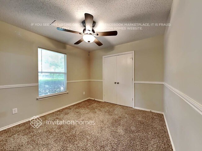 Building Photo - 1042 Ridgecrest Dr