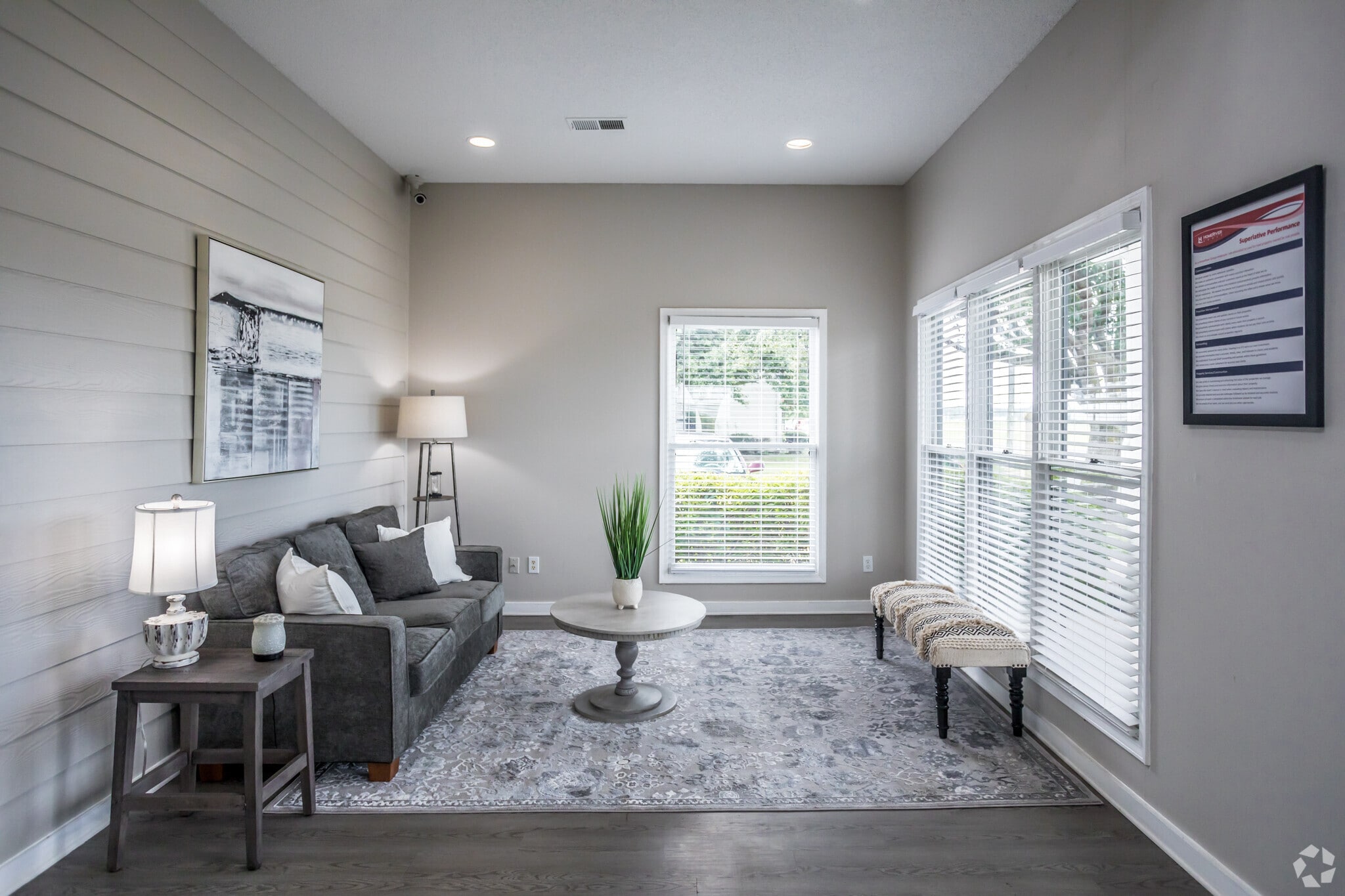 Leasing Office - Greenway Apartments