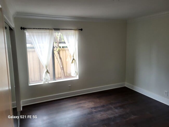 Building Photo - NEW PRICE REDUCTION!!! Beautiful Condo: 3 ...