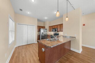 Building Photo - 51 E Main St