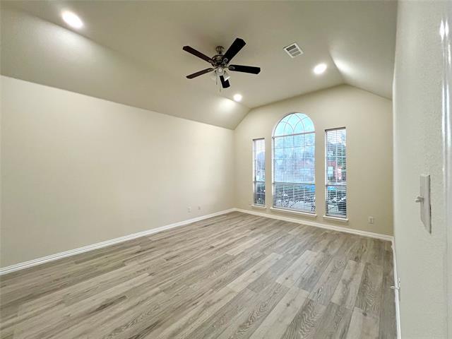 Building Photo - 3301 Bluegrass Dr