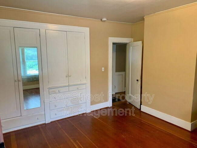 Building Photo - 227 NW 23rd St