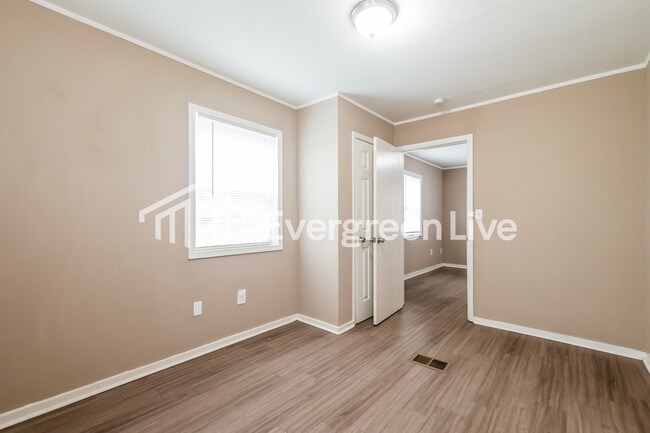 Building Photo - 119 Martin Rd