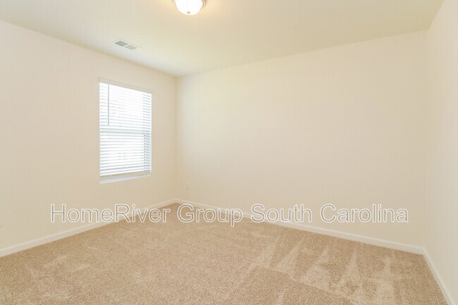 Building Photo - 134 Carriagebrook Cir