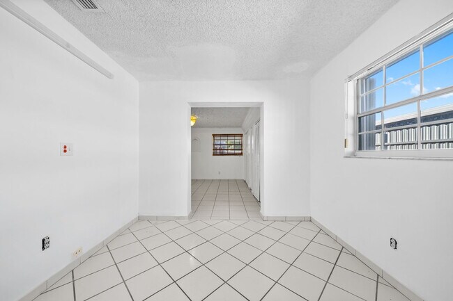 Building Photo - 11620 SW 179th Terrace