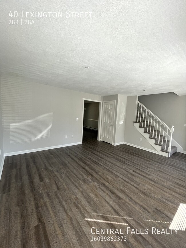 Building Photo - 40 Lexington St