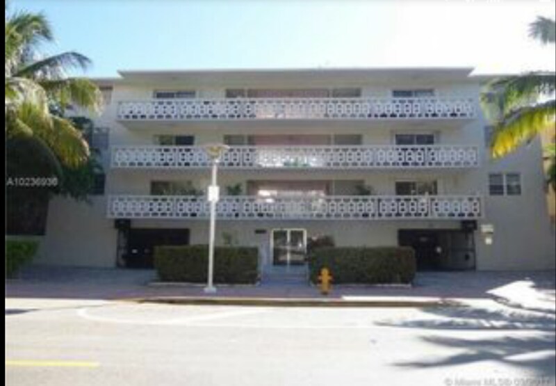 Building Photo - 1725 James Ave