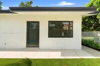 Building Photo - 2442 SW 3rd St