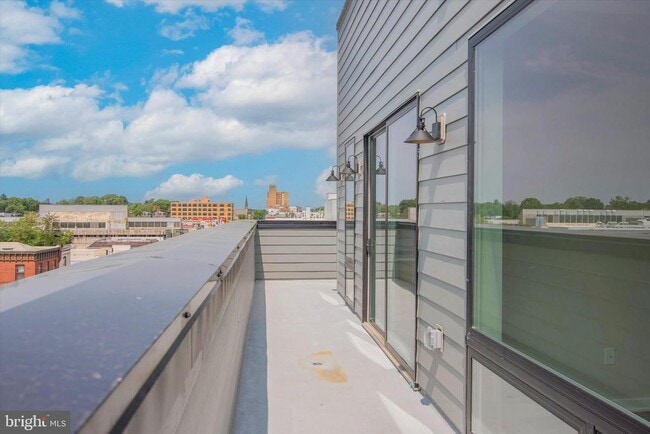 Building Photo - 308 W Chelten Ave