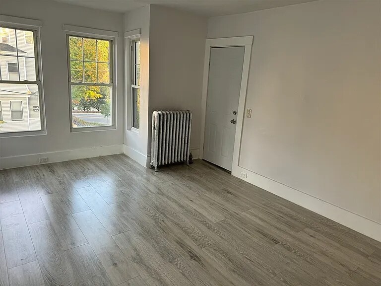 Building Photo - 164 Myrtle Ave