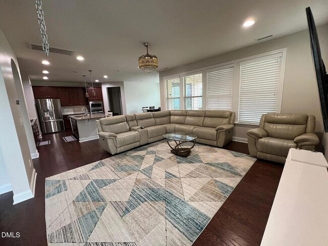 Building Photo - 267 Crestmont Ridge Dr