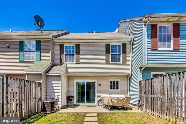 Building Photo - 6063 Sirenia Pl