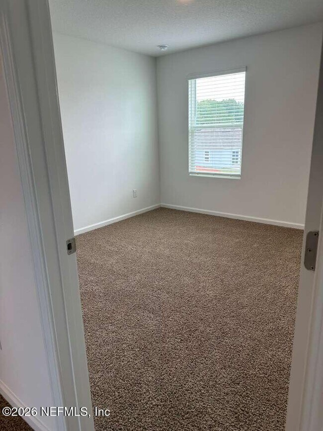 Building Photo - 190 Ardila Cir