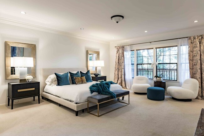 Building Photo - Luxurious Short Term Lease in Atherton: Ov...