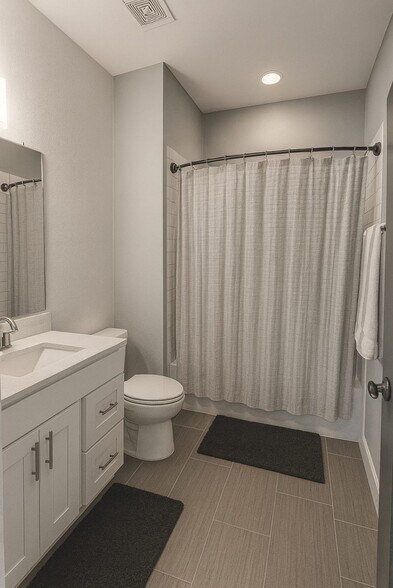 Building Photo - 2108 Decatur St