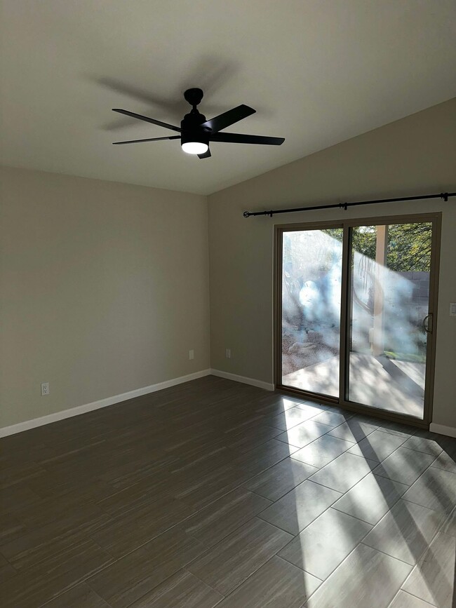 Building Photo - 5343 W Wood Owl Dr