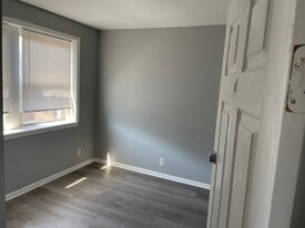 Building Photo - 4703 Penn St