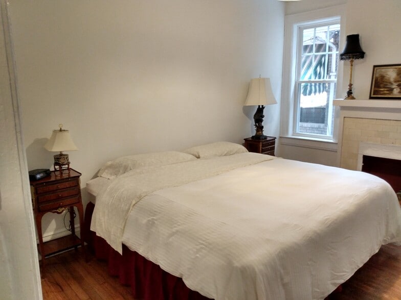 1st Bedroom - 1632 Virginia St E