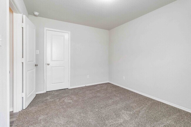 Building Photo - Beautiful 3/2 in New Braunfels