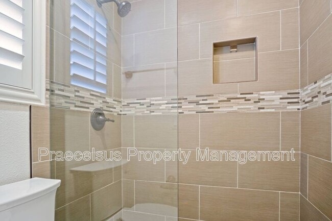 Building Photo - 1710 Ravenrock Ct
