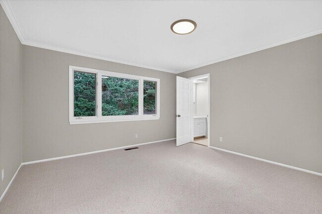 Building Photo - 130 Glen Aulin Ln