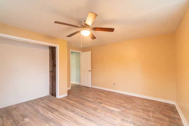 Building Photo - 104 Geissinger Ave