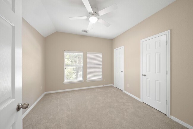 Building Photo - 16007 Berkshire Manor Ln