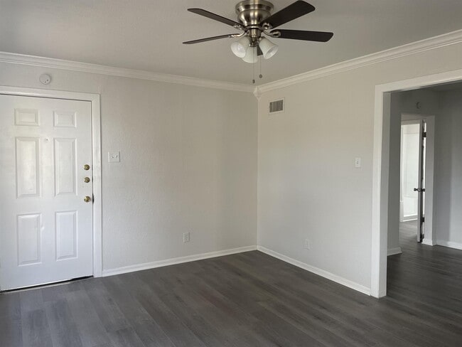 Building Photo - 4225 Harry St