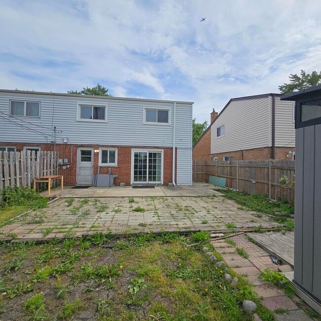 Building Photo - 9268 Barberry Ln
