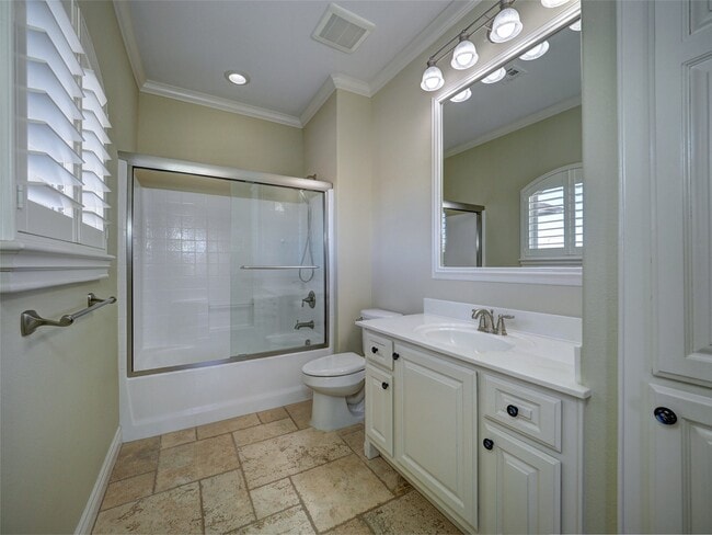 Building Photo - 204 Black Diamond Rd