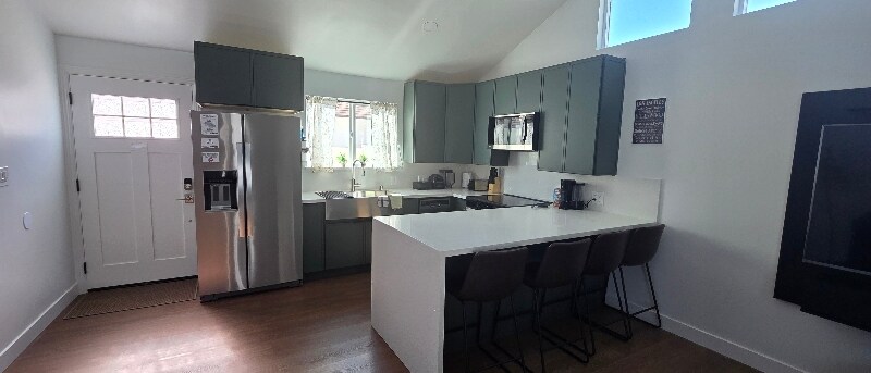 Building Photo - 6611 Winnetka Ave