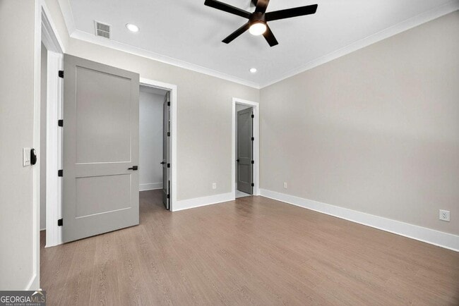 Building Photo - 83 Deer Cyn Dr