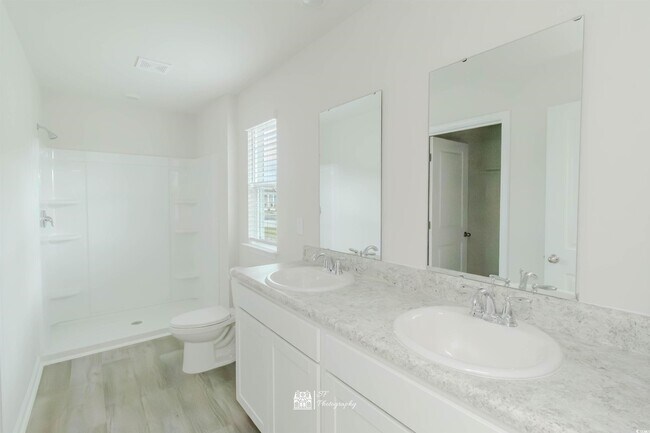 Building Photo - 302 Jeff Waters Cir