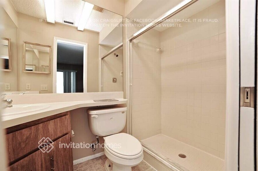 Building Photo - 7023 Bramblewood Dr