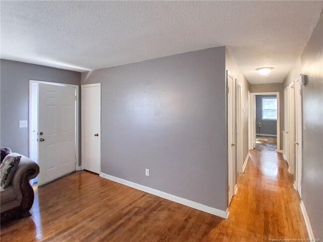 Building Photo - 753 Goodyear Dr