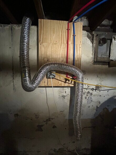 Building Photo - 179 Dana St