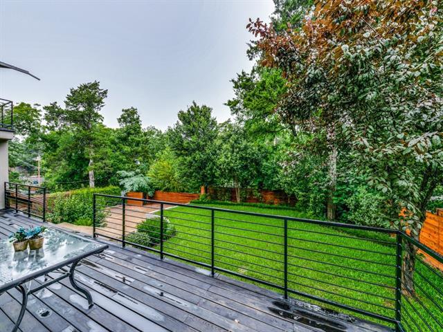 Building Photo - 919 Knott Pl