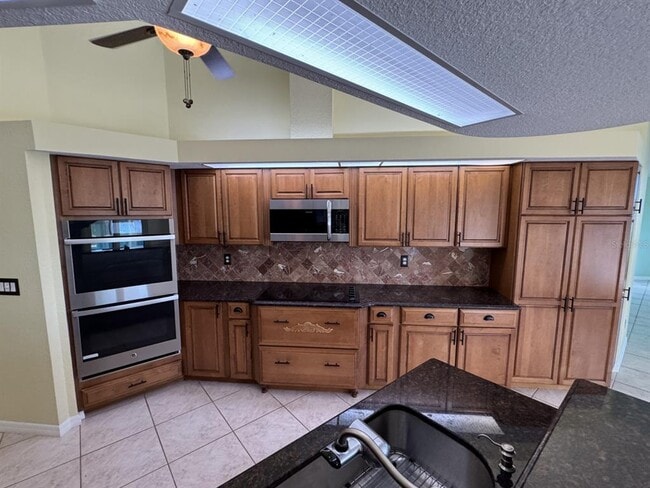 Building Photo - 15696 Hennipen Cir