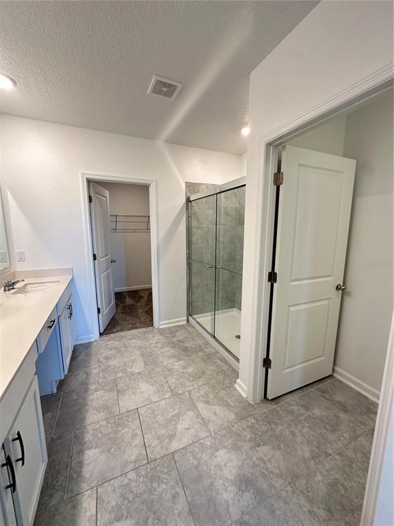 Building Photo - 5017 Worchester Dr