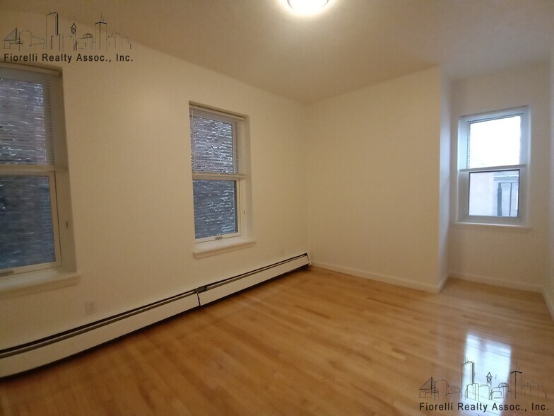 Building Photo - 43 Tileston St