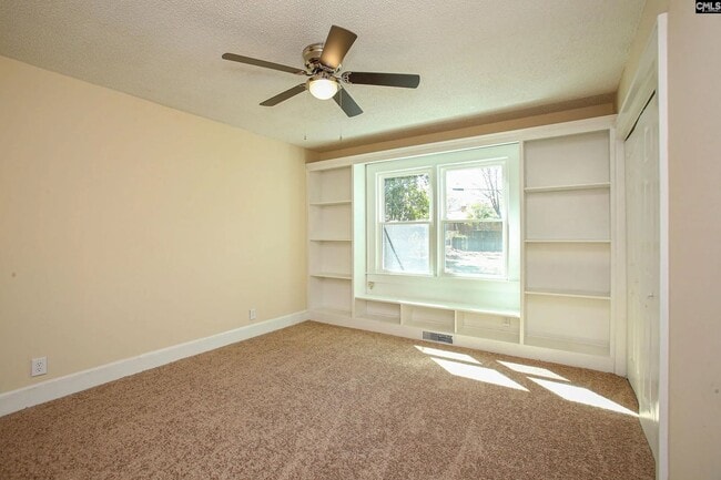 Building Photo - Charming 3-Bedroom Home in the Heart of Rosewood – Available July 2026!