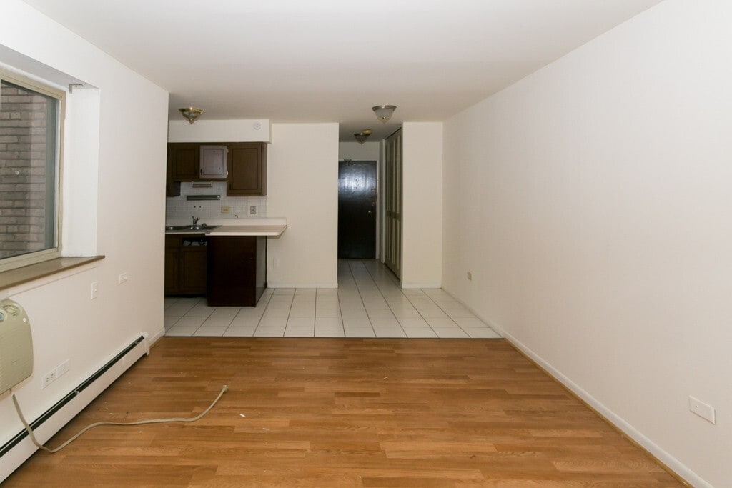 Building Photo - 2629 N Hampden Ct