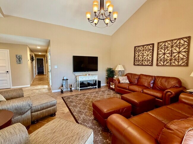 Building Photo - 311 Villena Way