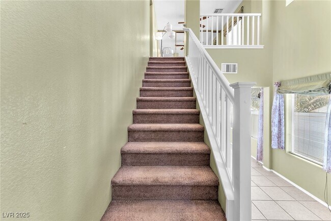 Building Photo - 2526 Begonia Valley Ave