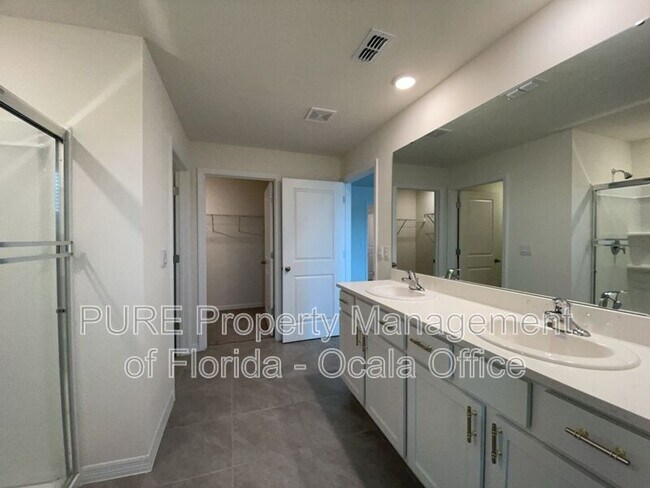 Building Photo - 7084 SW 136th Ln