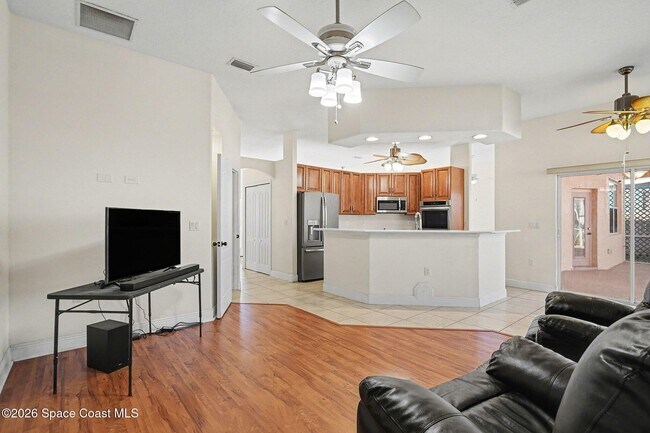 Building Photo - 1619 Amador Ave NW