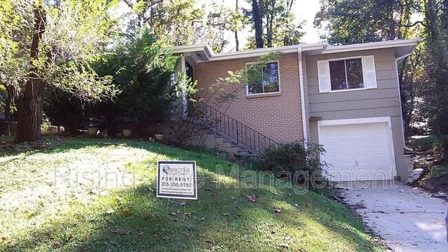 Primary Photo - 700 Biscayne Dr